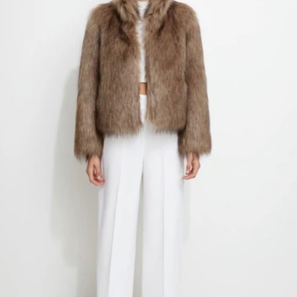 UNREAL FAUX FUR JACKET M